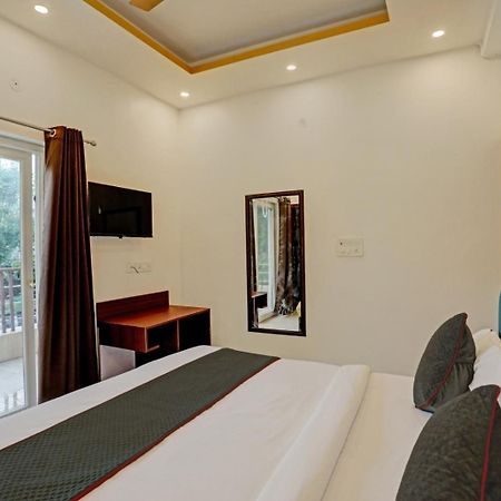 Hotel Golden Prime King New Delhi Exterior photo