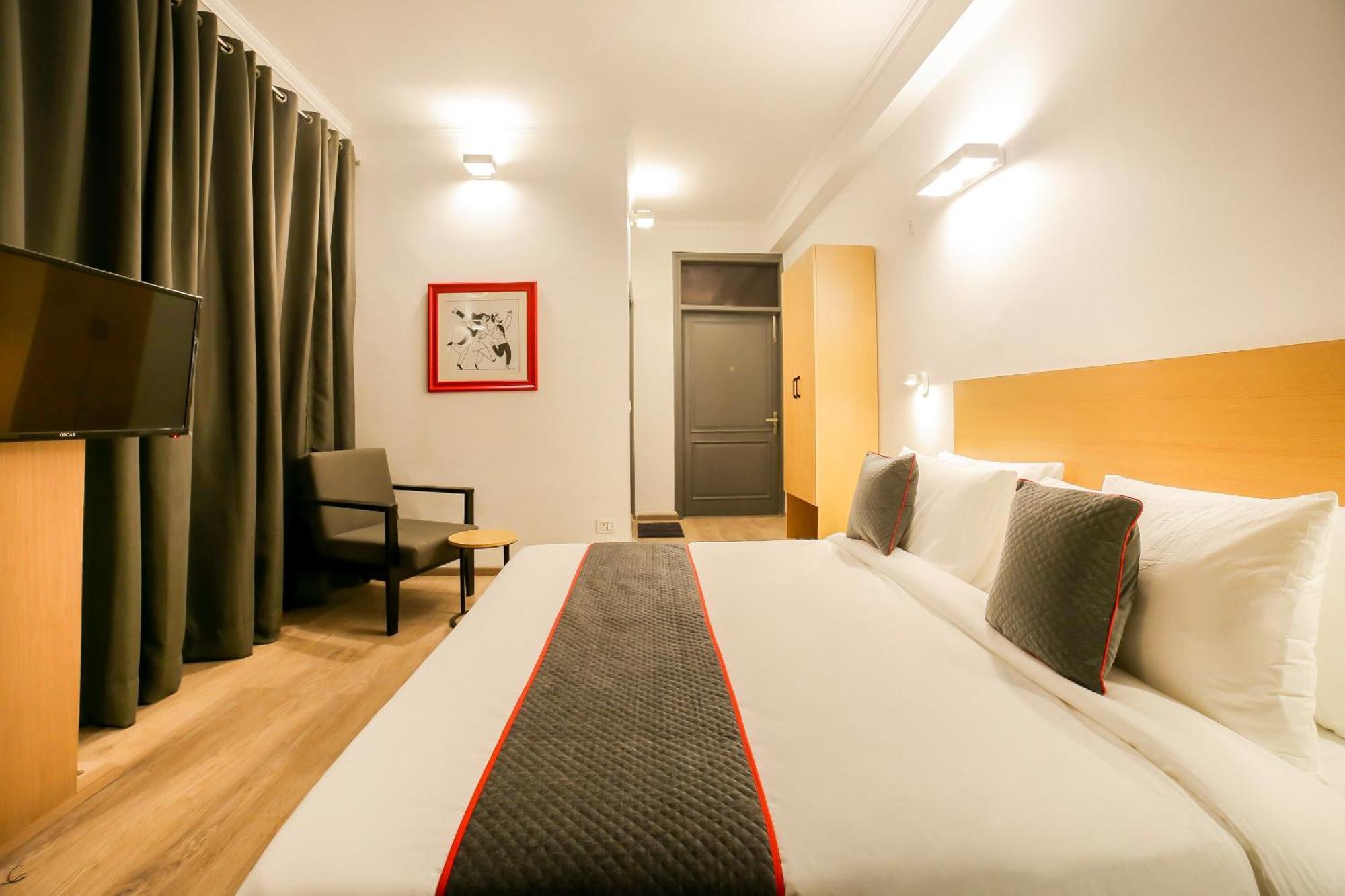 Hotel Golden Prime King New Delhi Exterior photo